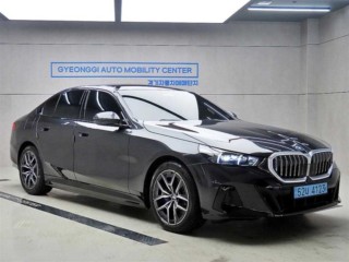 BMW i5 xDrive 40 중고차