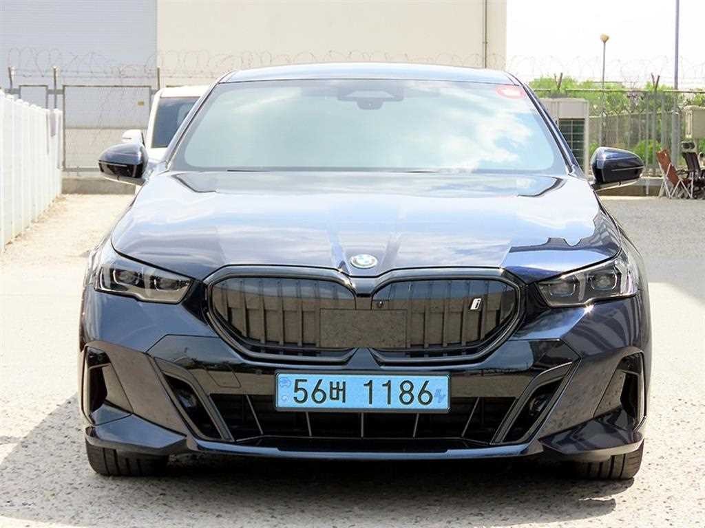 bmwi5중고 대표 이미지